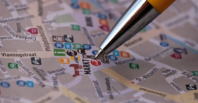 street map, map, looking for, find, places of interest, planning, path, goal, direction, city map, ballpoint pen, market, marketplace, belgium, bruges, street map, map, map, map, map, map, find, find, city map, marketplace. What Small Businesses Ask About Local Advertising