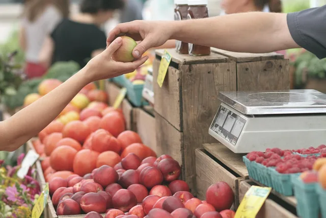 apples, farmer's market, buy, buying, consumer, customer, sell, business, deal, fruits, give, hands, sale, produce, fresh produce, fruit stand, buy, buy, buying, consumer, consumer, consumer, customer, customer, customer, customer, customer, sell, sell, business, business, business, business, deal, give, give, sale. Which Customer Retention Examples Actually Transfer