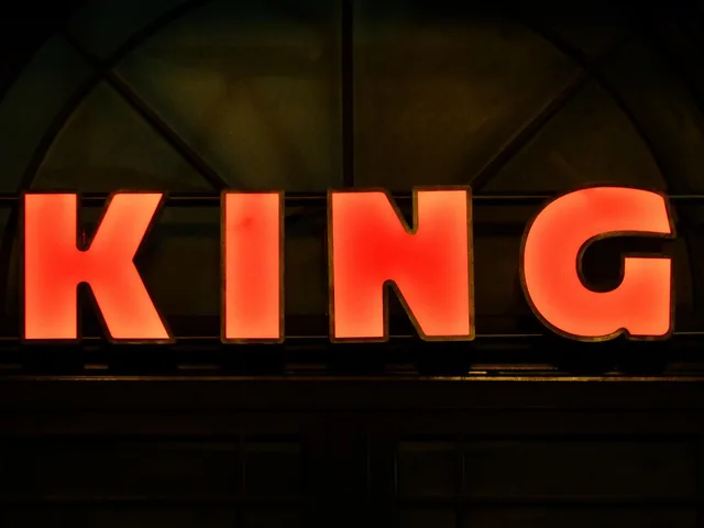 advertisement, neon sign, king, red, sign, advertising sign, lettering. Denver signage laws: sign permits and sandwich boards
