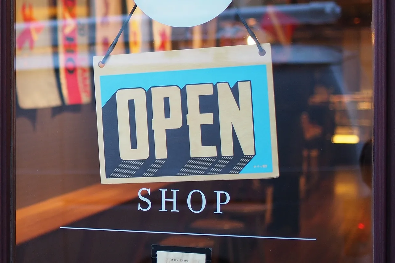 shop, store, open, shopping, retail, door, window, shop, store, store, store, store, store, shopping, retail, retail. Local Advertising Examples: Practical Channel Patterns