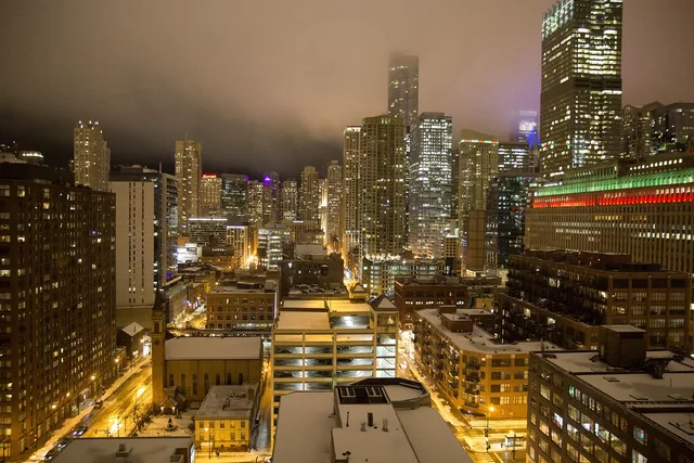 chicago, christmas, christmas lights, city, cityscape, foggy, night, night lights, brown city, brown night, chicago, chicago, chicago, chicago, chicago. Local promotion ideas for US small businesses in mid-sized cities