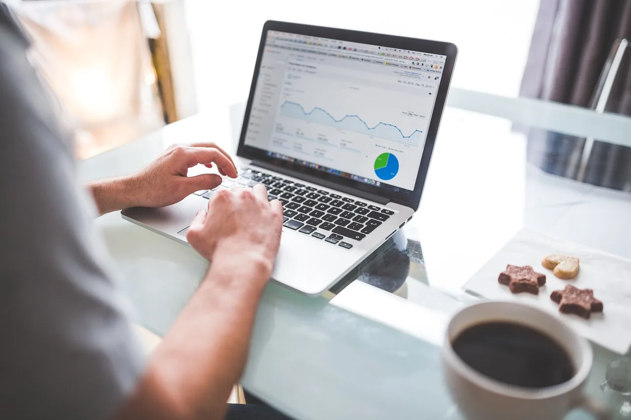 analytics, charts, graphics, marketing, traffic, seo, macbook, laptop, typing, working, technology, analytics, analytics, seo, seo, seo, seo, seo. Market Research Tools for Small Business
