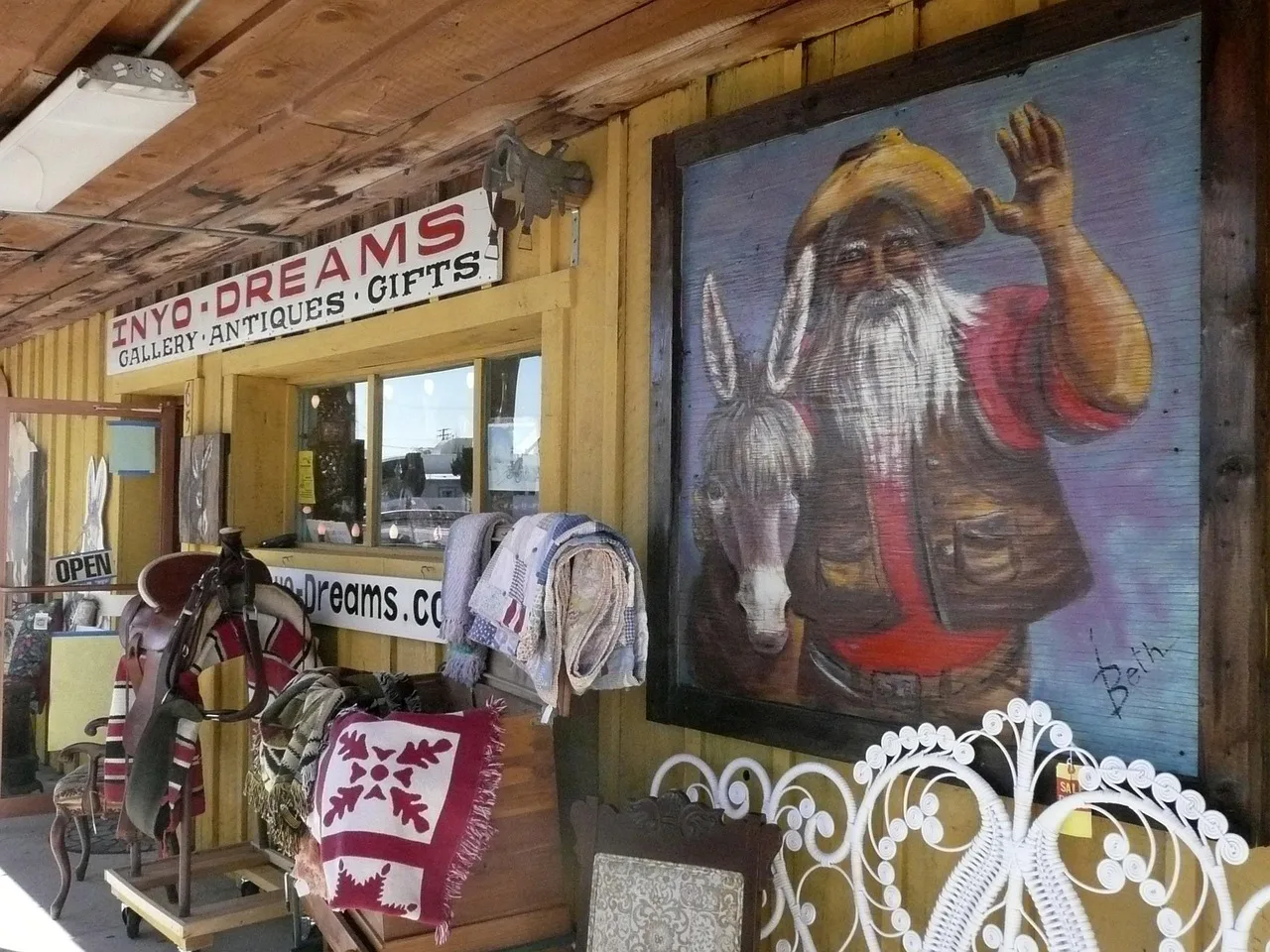 inyo county, california, usa, native art, gallery, painted wall, facade. Small Business Saturday and the SBA, a national promotion playbook