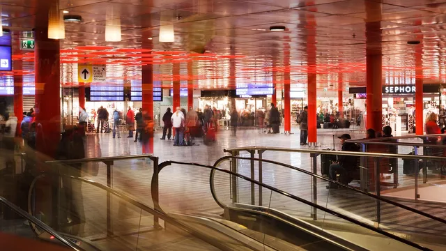 blur, blurred, business, busy, city, crowd, floor, interior, modern, motion, people, rush, speed, station, train, transport, transportation, urban, work, brown business, brown work, brown train, brown crowd, brown company. Train Station Retail Promotion: How Small Shops Win Arriving Travelers